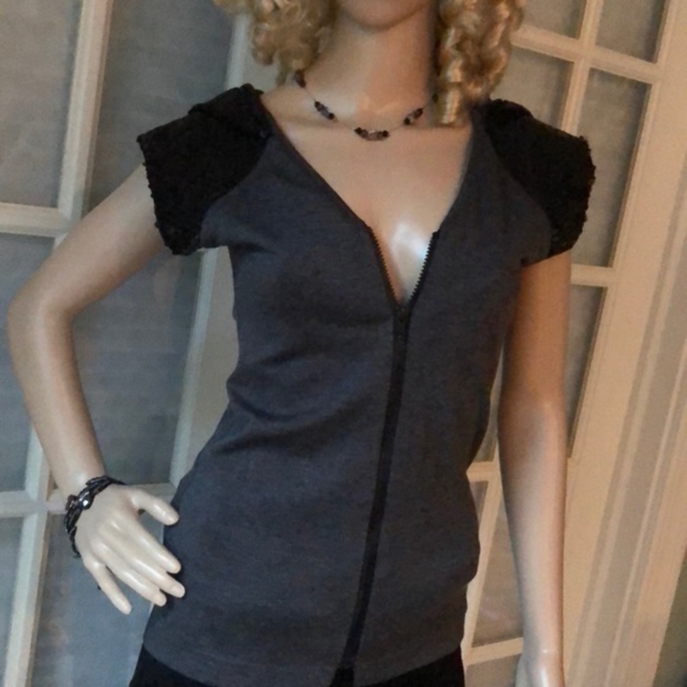 Renee London Awesome Black/gry sequined hooded top